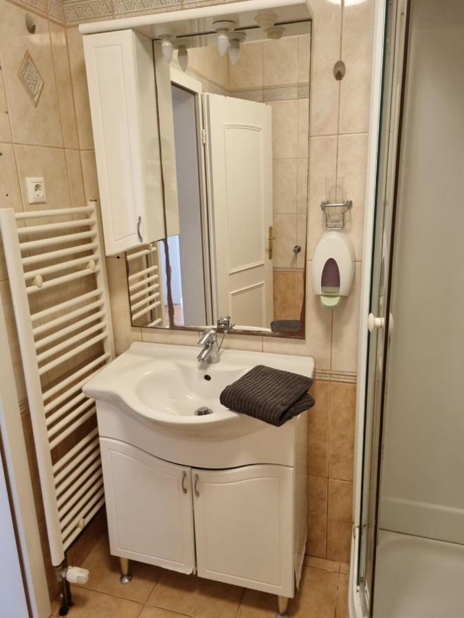 Appartamento Moro Vrbnik 2 Esterno foto