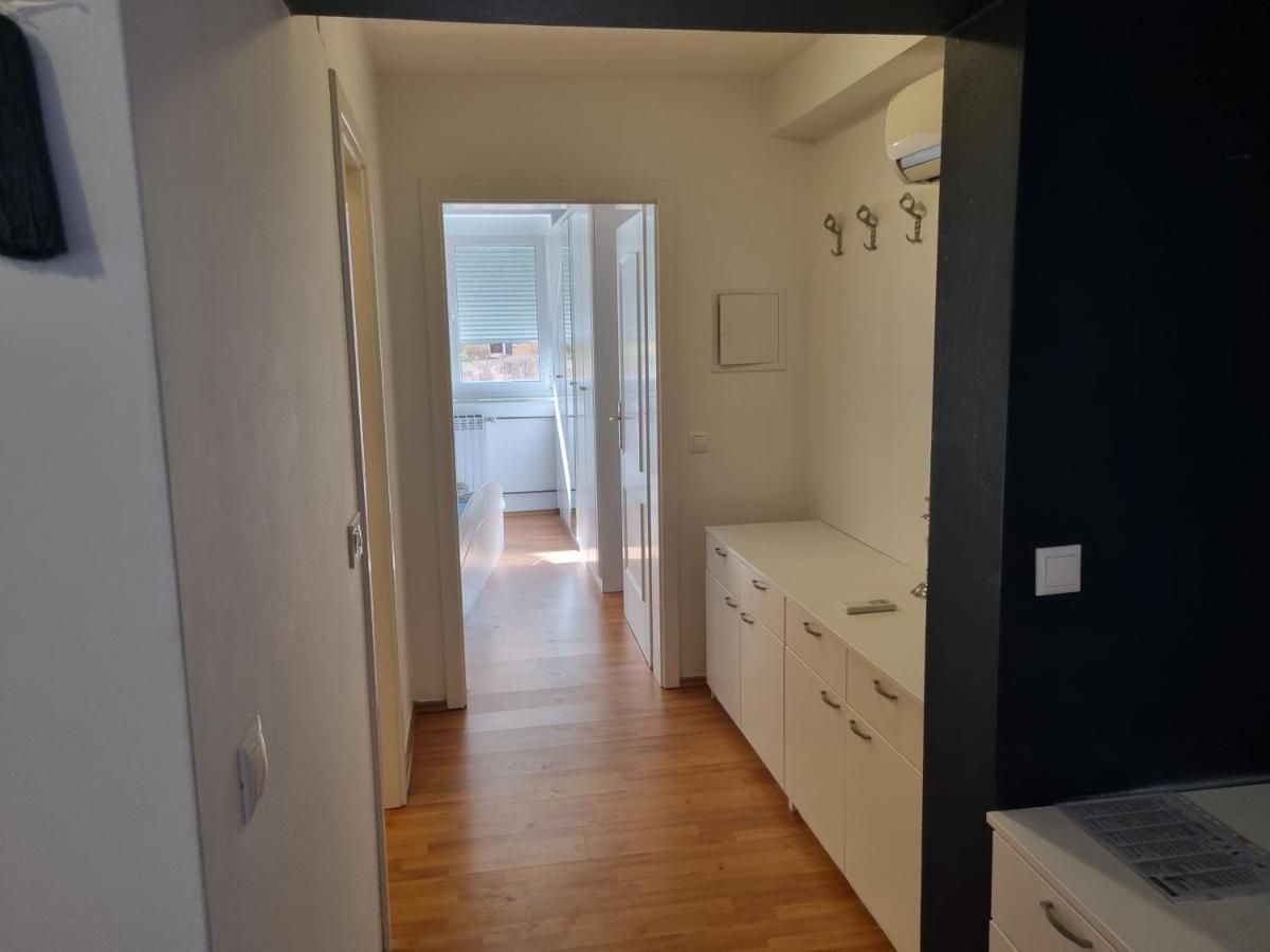 Appartamento Moro Vrbnik 2 Esterno foto